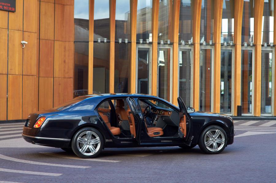  Bentley Mulsanne 2010 года  (фото 221 из 262)